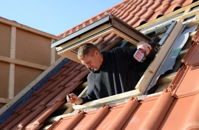 Pose de fenêtres de toit Velux à Grièges